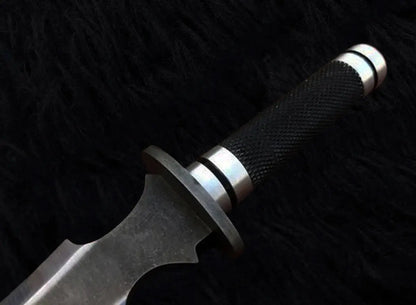 Batman: Under the Red Hood Replica Knives with Leather Sheath - Vortex Blades