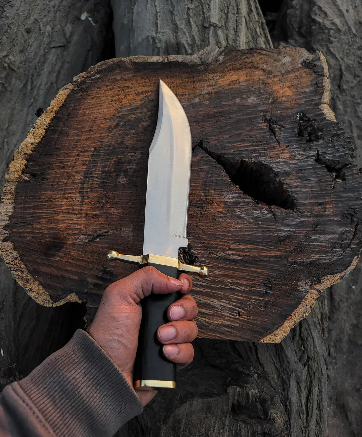 Custom Handmade Vintage Bowie Knife: Smithsonian Replica in D2 Steel with Buffalo Horn Handle - Vortex Blades
