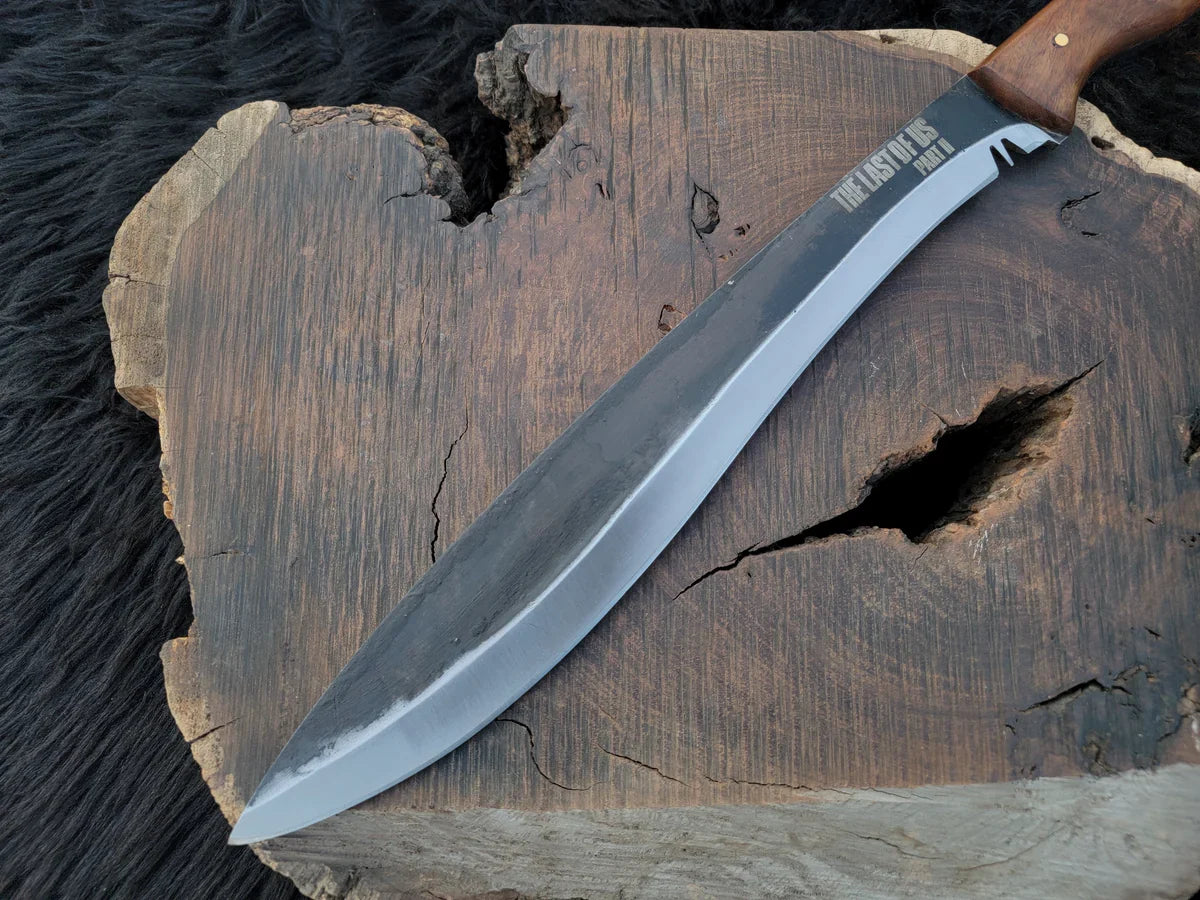 The Last Of Us : Part 2 - Ellie's Replica Machete with Leather Sheath - Vortex Blades