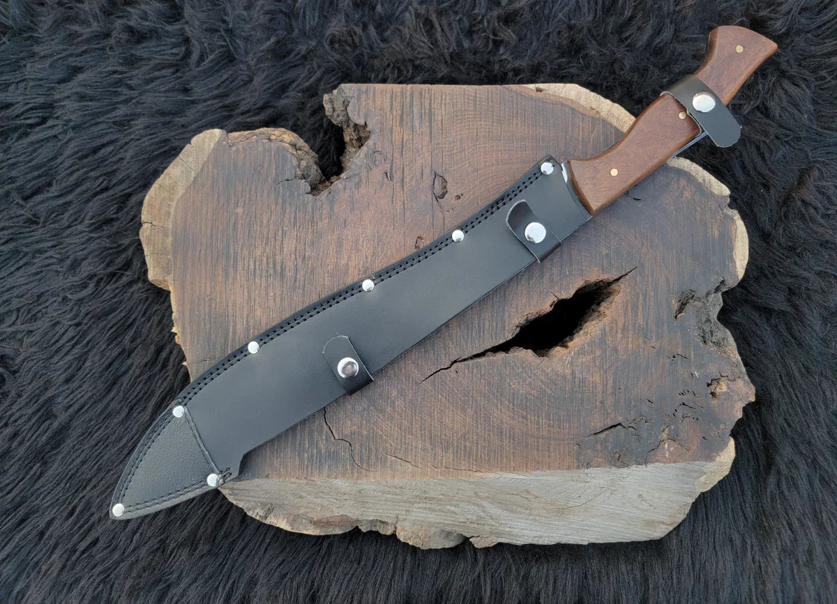 The Last Of Us : Part 2 - Ellie's Replica Machete with Leather Sheath - Vortex Blades