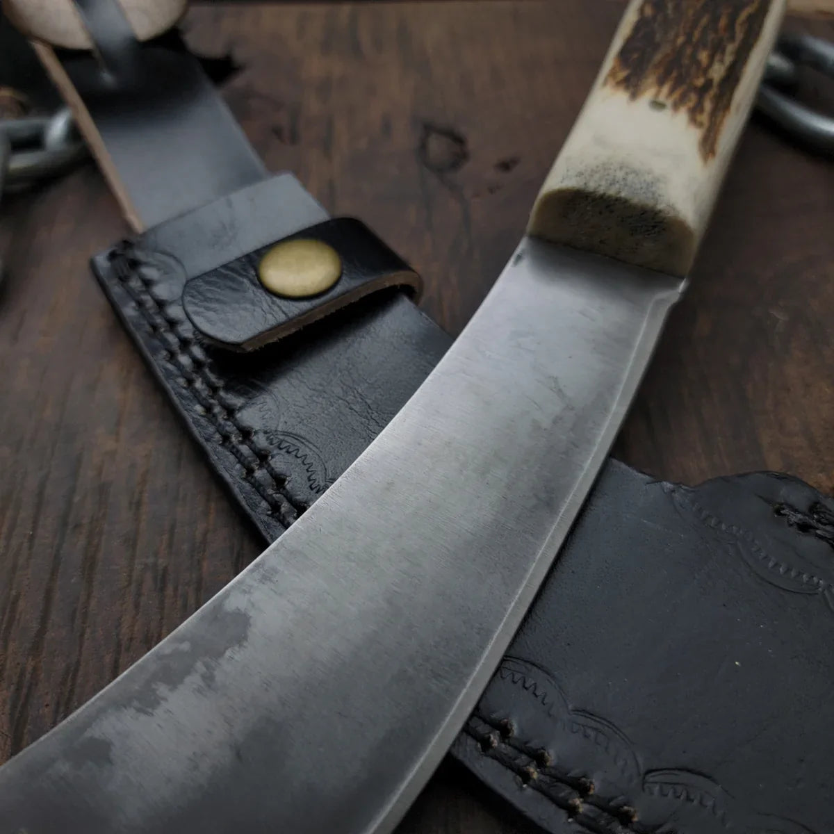 The Texas Chain Saw Massacre Movie Replica Knife with Leather Sheath - Vortex Blades