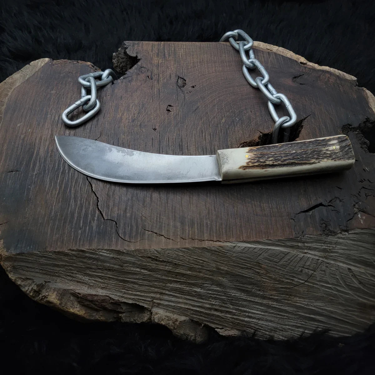 The Texas Chain Saw Massacre Movie Replica Knife with Leather Sheath - Vortex Blades
