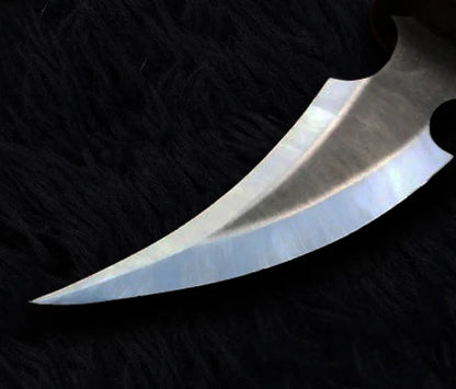 Batman: Under the Red Hood Replica Knives with Leather Sheath - Vortex Blades