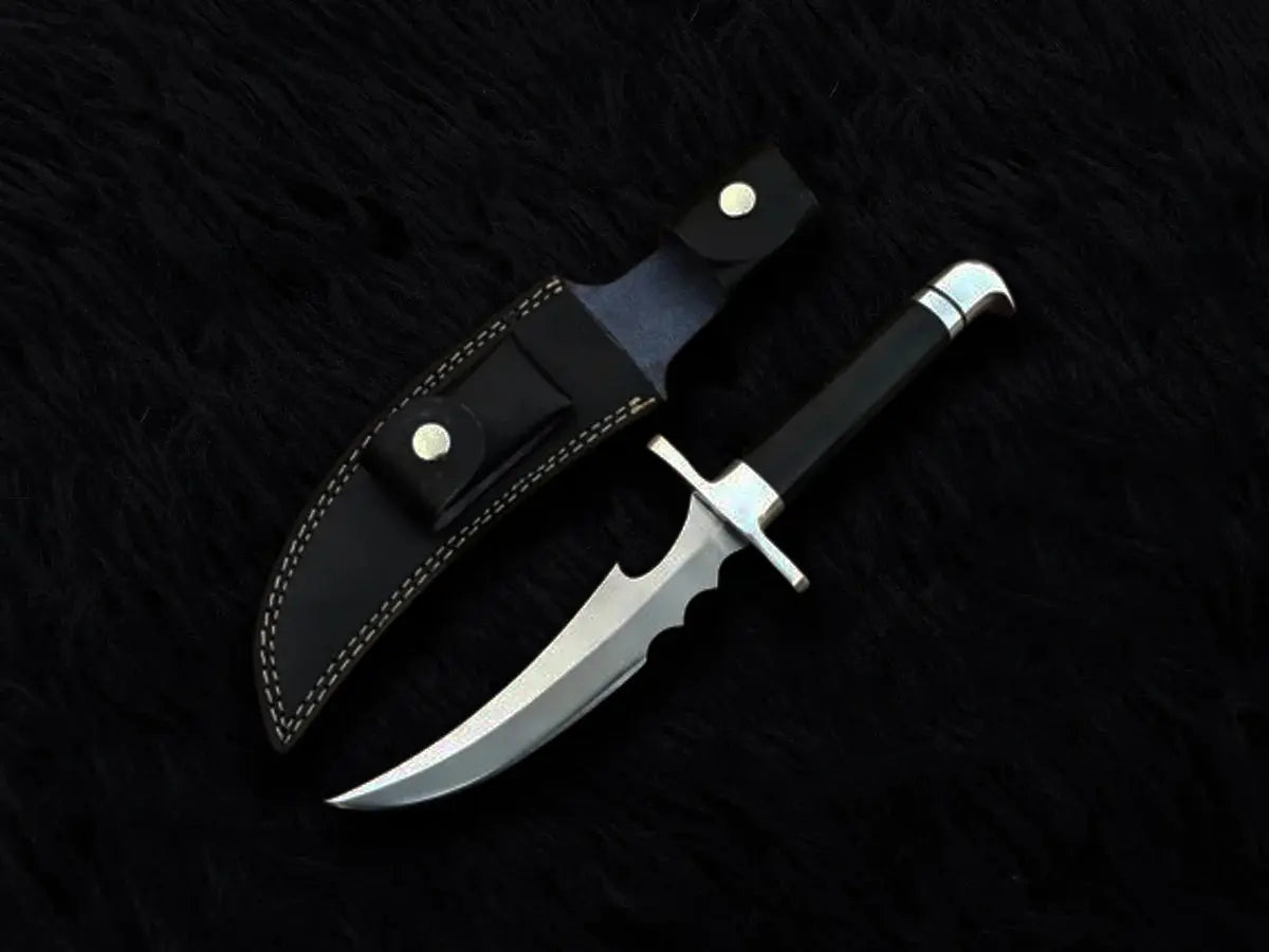 Batman: Under the Red Hood Replica Knives with Leather Sheath - Vortex Blades