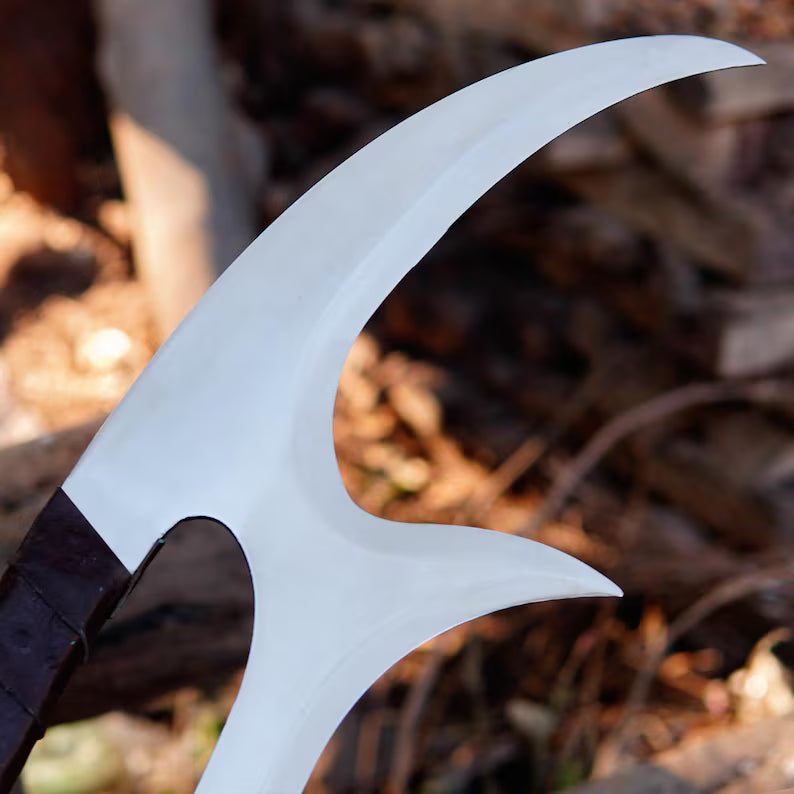 Bat'leth Klingon Star Trek Prop with Leather Sheath